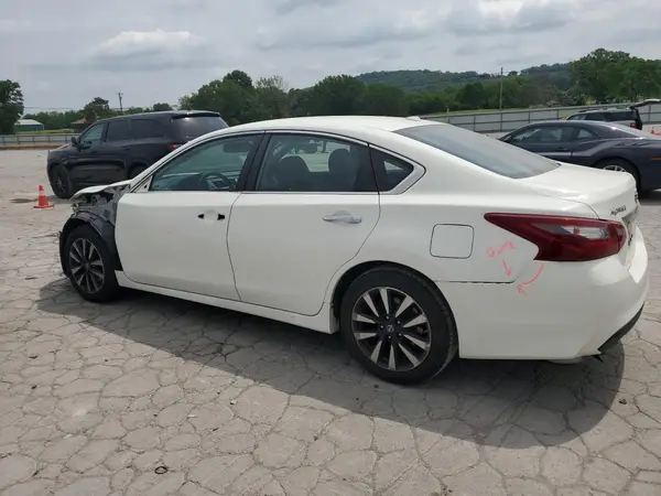 1N4AL3AP1JC154232 2018 NISSAN ALTIMA - Image 2