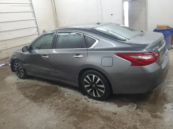 1N4AL3AP1JC155039 2018 NISSAN ALTIMA - Image 2
