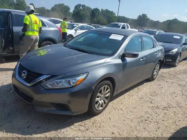 1N4AL3AP1JC155350 2018 NISSAN ALTIMA - Image 2