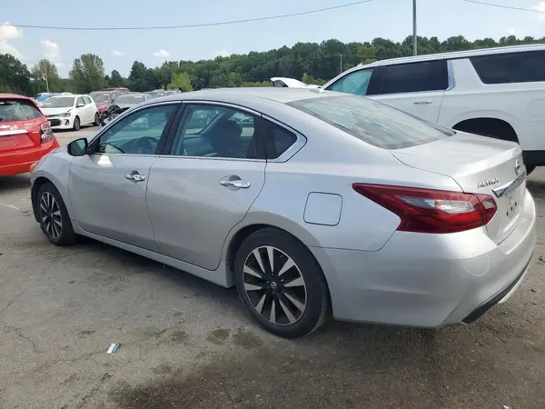 1N4AL3AP1JC155414 2018 NISSAN ALTIMA - Image 2
