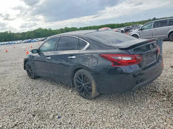 1N4AL3AP1JC156790 2018 NISSAN ALTIMA - Image 2