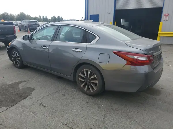 1N4AL3AP1JC156921 2018 NISSAN ALTIMA - Image 2