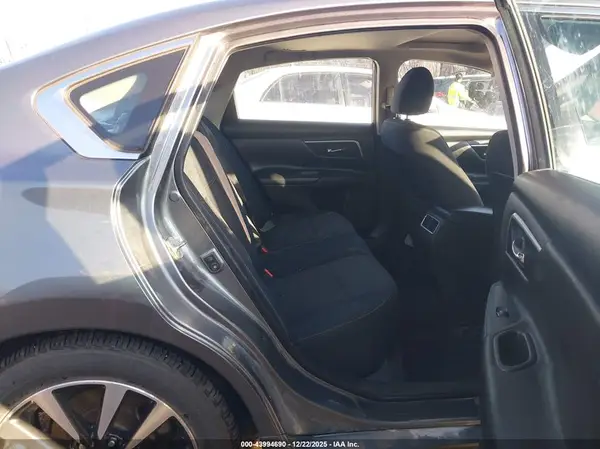 1N4AL3AP1JC160788 2018 NISSAN ALTIMA - Image 8