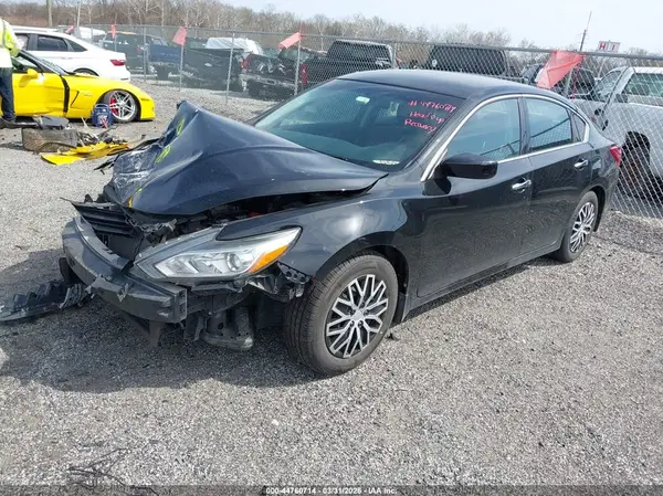 1N4AL3AP1JC162038 2018 NISSAN ALTIMA - Image 2