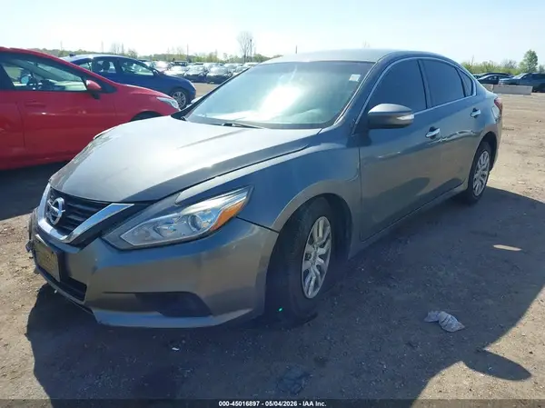 1N4AL3AP1JC162914 2018 NISSAN ALTIMA - Image 2