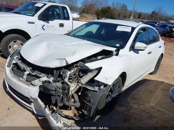 1N4AL3AP1JC163884 2018 NISSAN ALTIMA - Image 2