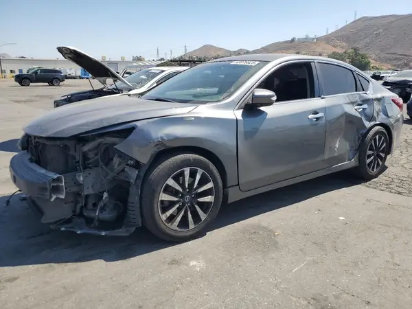 1N4AL3AP1JC166607 2018 NISSAN ALTIMA - Image 1