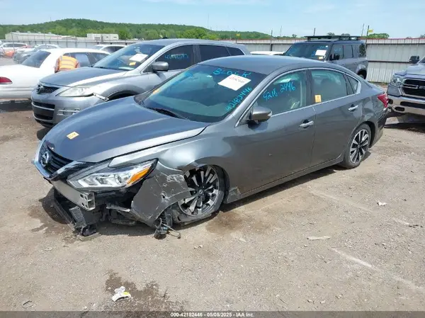 1N4AL3AP1JC168406 2018 NISSAN ALTIMA - Image 2