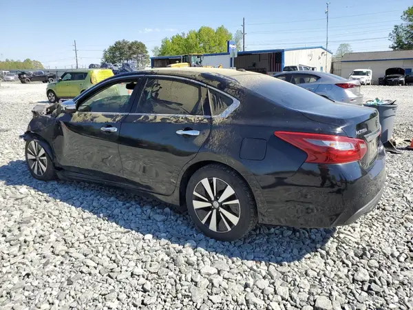 1N4AL3AP1JC168437 2018 NISSAN ALTIMA - Image 2
