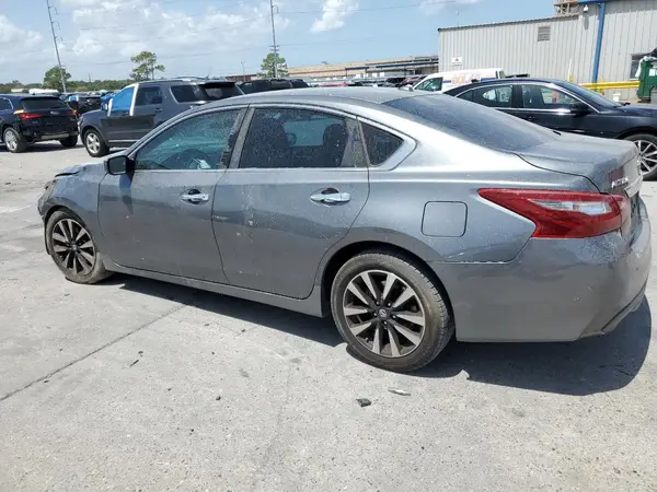 1N4AL3AP1JC168535 2018 NISSAN ALTIMA - Image 2