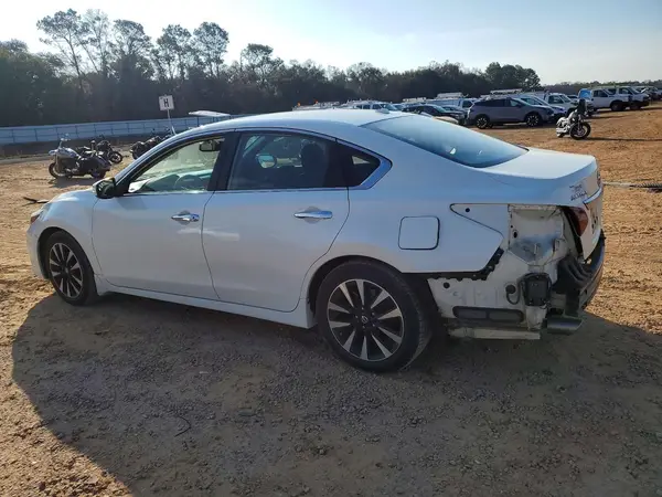 1N4AL3AP1JC168809 2018 NISSAN ALTIMA - Image 2