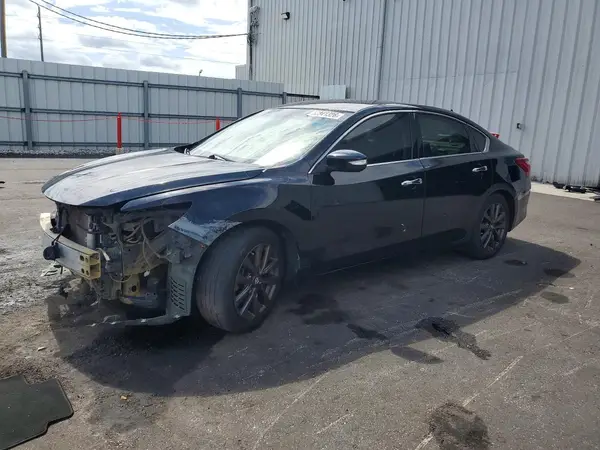 1N4AL3AP1JC169670 2018 NISSAN ALTIMA - Image 1