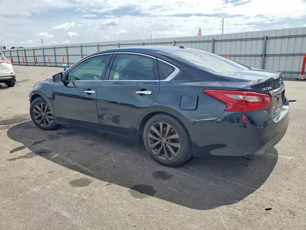 1N4AL3AP1JC169670 2018 NISSAN ALTIMA - Image 2