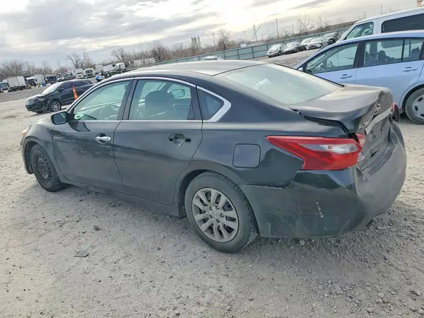 1N4AL3AP1JC170088 2018 NISSAN ALTIMA - Image 2