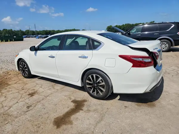1N4AL3AP1JC171015 2018 NISSAN ALTIMA - Image 2