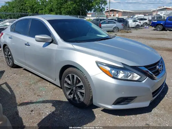 1N4AL3AP1JC171290 2018 NISSAN ALTIMA - Image 1