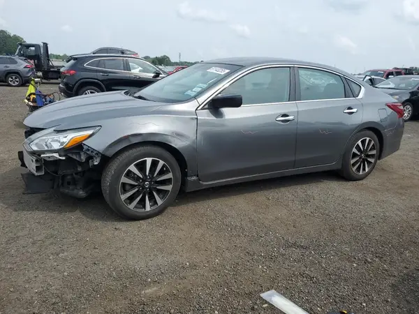 1N4AL3AP1JC171709 2018 NISSAN ALTIMA - Image 1