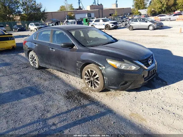1N4AL3AP1JC172634 2018 NISSAN ALTIMA - Image 1