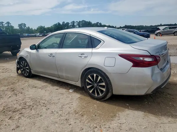 1N4AL3AP1JC172651 2018 NISSAN ALTIMA - Image 2