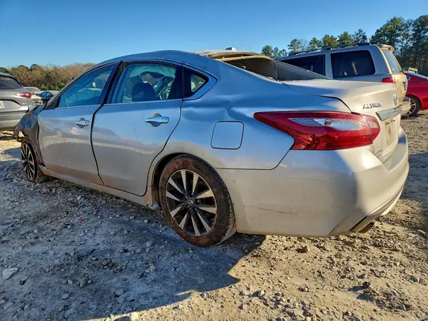 1N4AL3AP1JC173363 2018 NISSAN ALTIMA - Image 2