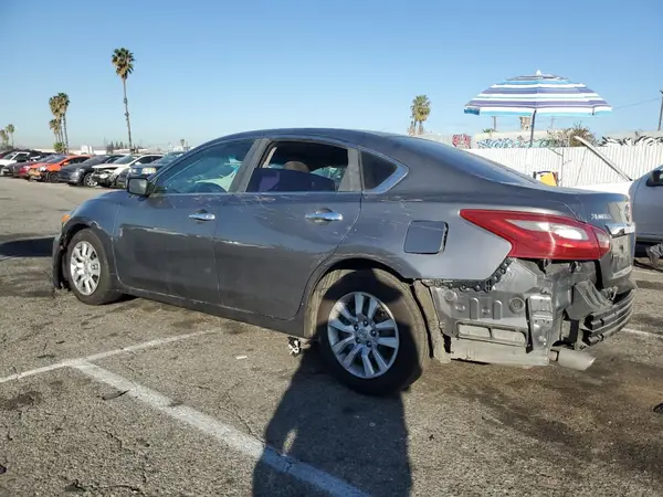 1N4AL3AP1JC173587 2018 NISSAN ALTIMA - Image 2