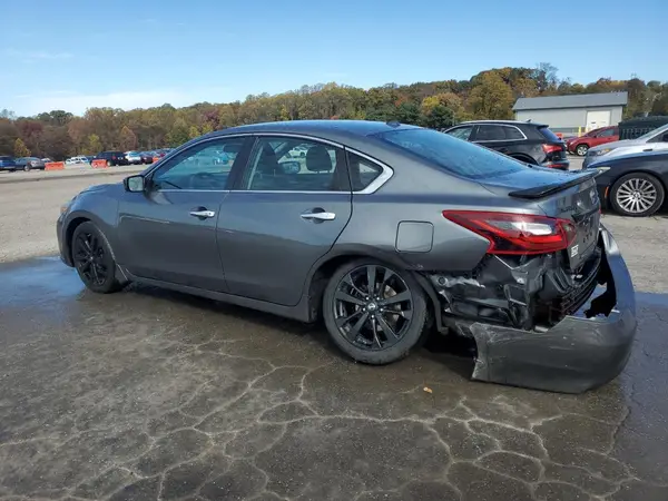 1N4AL3AP1JC175615 2018 NISSAN ALTIMA - Image 2