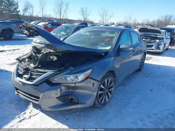 1N4AL3AP1JC175730 2018 NISSAN ALTIMA - Image 2