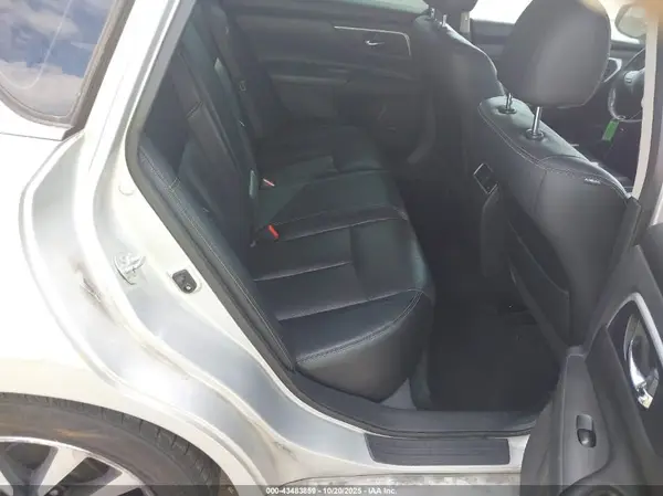 1N4AL3AP1JC176487 2018 NISSAN ALTIMA - Image 8