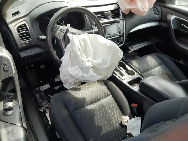 1N4AL3AP1JC177087 2018 NISSAN ALTIMA - Image 8