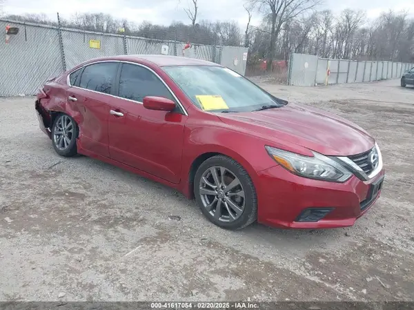 1N4AL3AP1JC178238 2018 NISSAN ALTIMA - Image 1