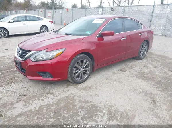 1N4AL3AP1JC178238 2018 NISSAN ALTIMA - Image 2