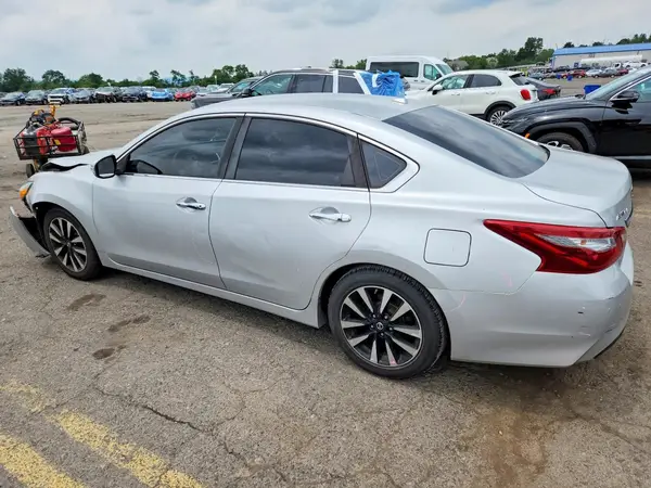 1N4AL3AP1JC179034 2018 NISSAN ALTIMA - Image 2