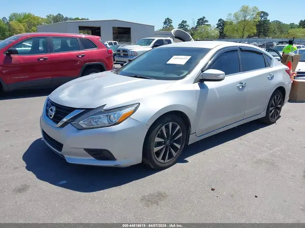 1N4AL3AP1JC179342 2018 NISSAN ALTIMA - Image 2