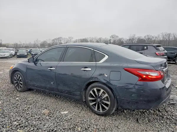 1N4AL3AP1JC180443 2018 NISSAN ALTIMA - Image 2