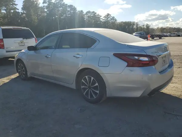 1N4AL3AP1JC183102 2018 NISSAN ALTIMA - Image 2