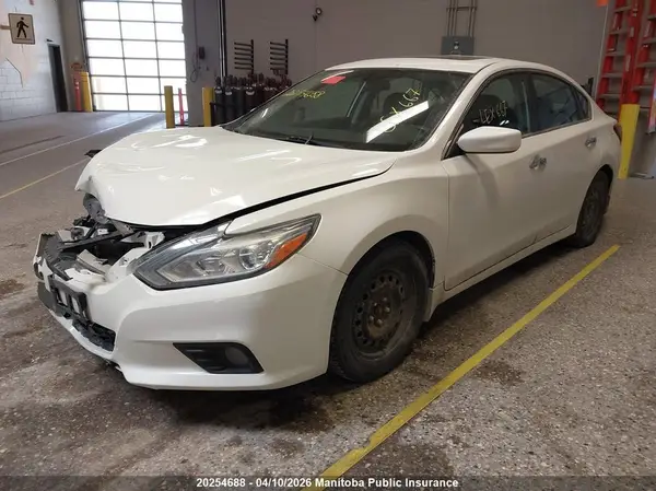 1N4AL3AP1JC183259 2018 NISSAN ALTIMA - Image 2