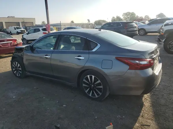 1N4AL3AP1JC183617 2018 NISSAN ALTIMA - Image 2