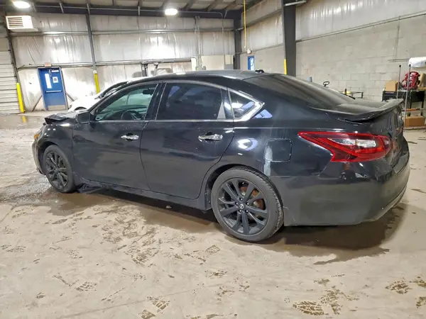 1N4AL3AP1JC186100 2018 NISSAN ALTIMA - Image 2