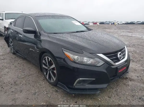 1N4AL3AP1JC187456 2018 NISSAN ALTIMA - Image 1