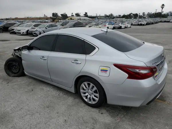 1N4AL3AP1JC190664 2018 NISSAN ALTIMA - Image 2