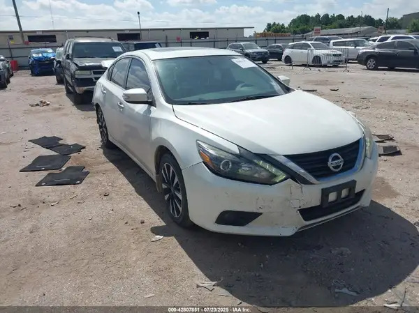 1N4AL3AP1JC190762 2018 NISSAN ALTIMA - Image 1