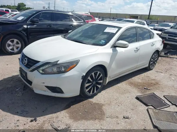 1N4AL3AP1JC190762 2018 NISSAN ALTIMA - Image 2