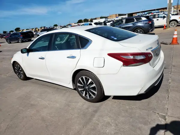1N4AL3AP1JC192530 2018 NISSAN ALTIMA - Image 2