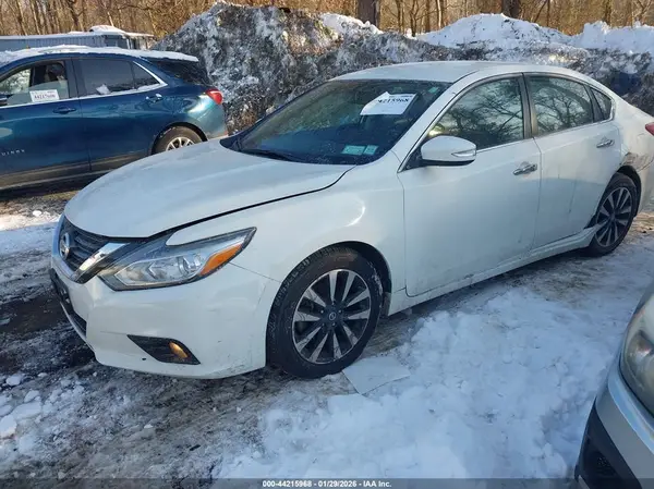 1N4AL3AP1JC194455 2018 NISSAN ALTIMA - Image 2