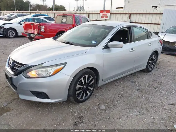 1N4AL3AP1JC194844 2018 NISSAN ALTIMA - Image 2