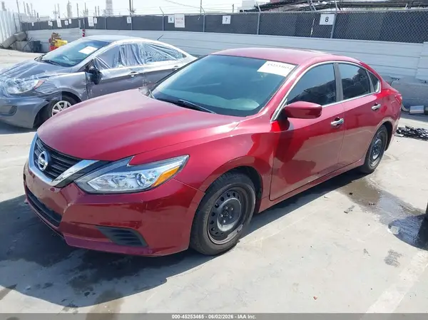 1N4AL3AP1JC197274 2018 NISSAN ALTIMA - Image 2