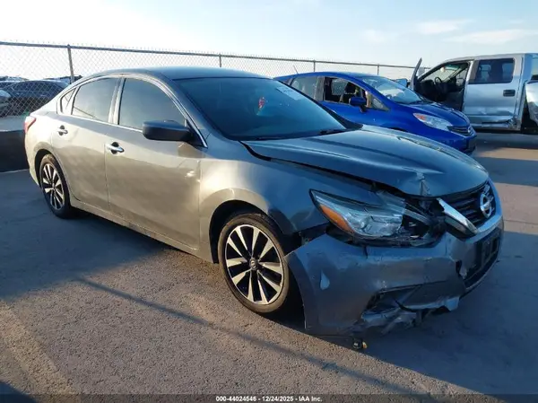 1N4AL3AP1JC198201 2018 NISSAN ALTIMA - Image 1