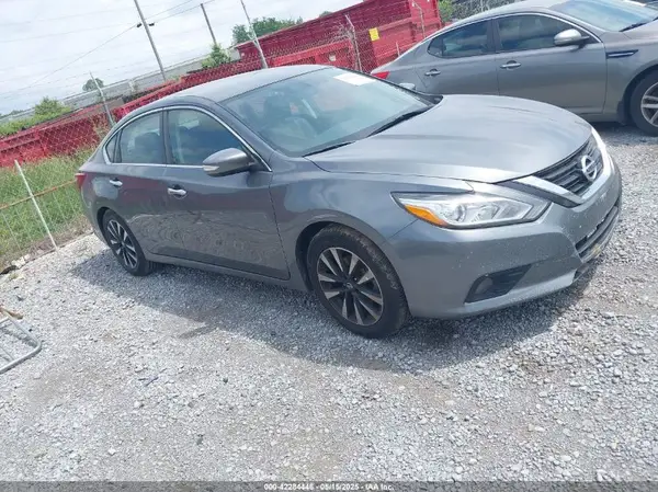 1N4AL3AP1JC202957 2018 NISSAN ALTIMA - Image 1