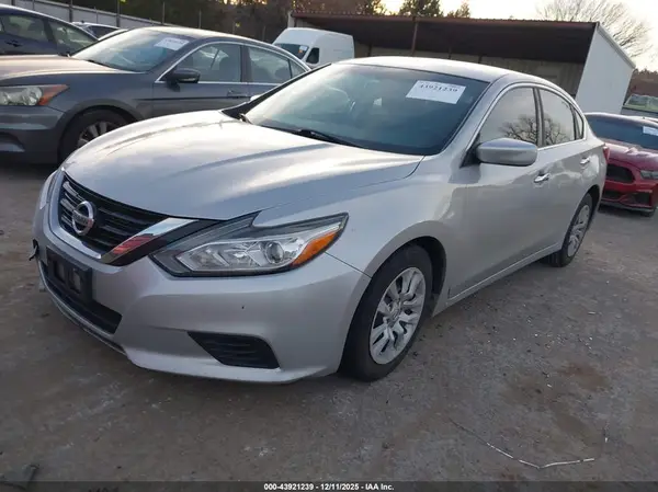 1N4AL3AP1JC203042 2018 NISSAN ALTIMA - Image 2