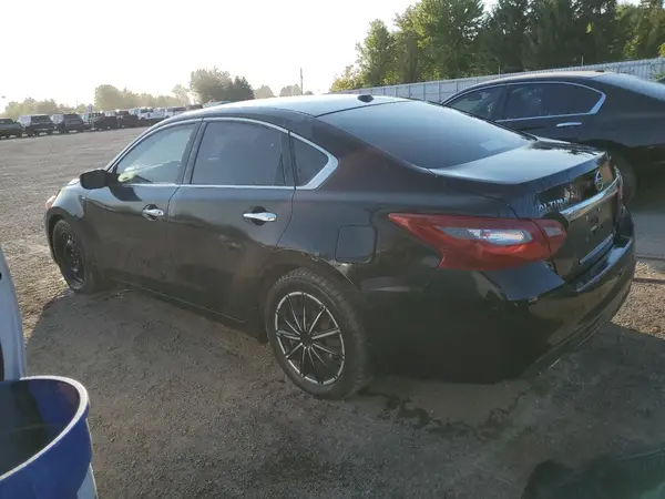 1N4AL3AP1JC206023 2018 NISSAN ALTIMA - Image 2